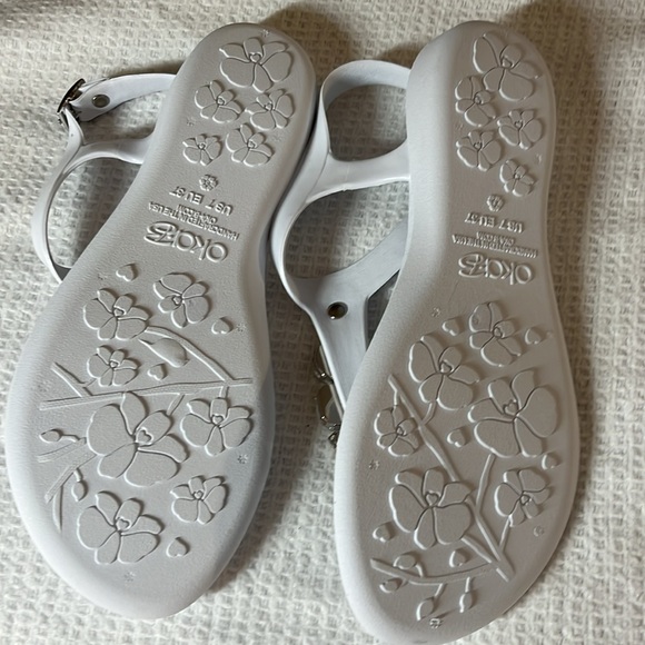 Sandals - Picture 3 of 5